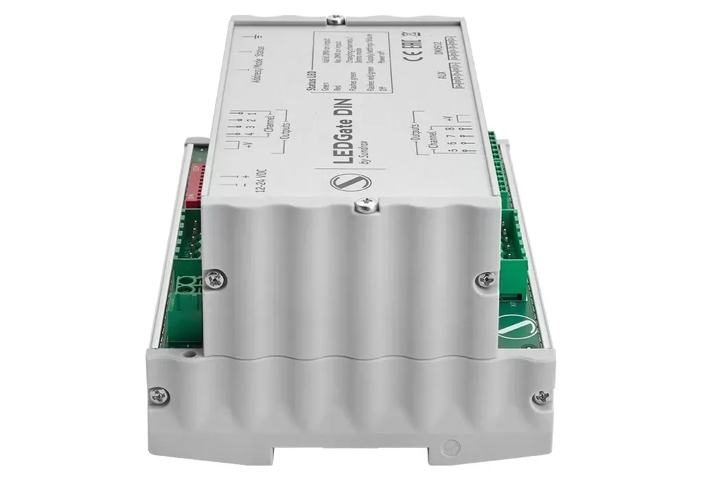 8/16 bit universal 12-24V DC with RDM functionality constant voltage DMX LED controller for DIN rail installation Sundrax Entertainment