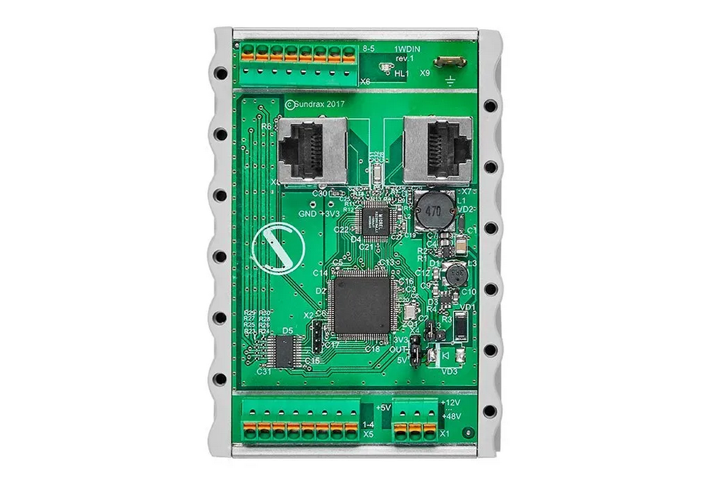 Topdown view of PixelGate DIN PCB showing 8 SPI output terminals and 5–48 V power input