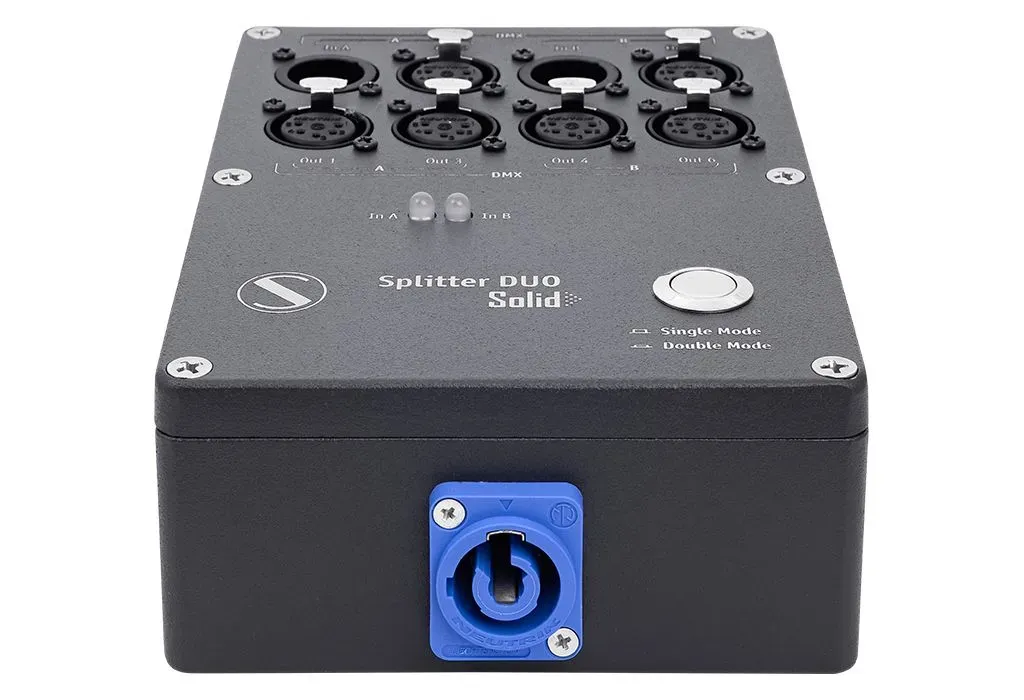 Splitter Duo Solid Dual-zone optically isolated DMX splitter RDM hub for indoor installation Sundrax Entertainment