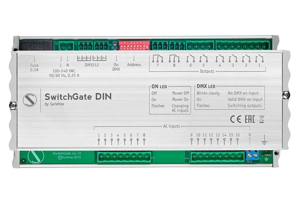 8 channel DMX switching unit with RDM functionality for DIN rail installation