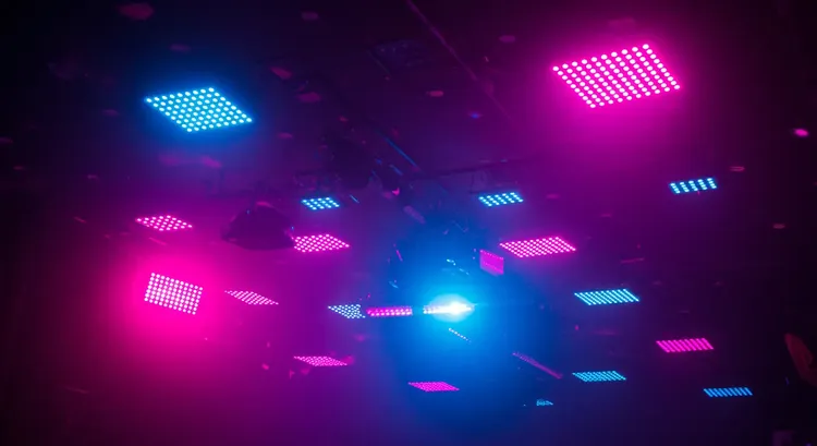 Splitter Selective Pro distributing DMX signals to multiple lines 